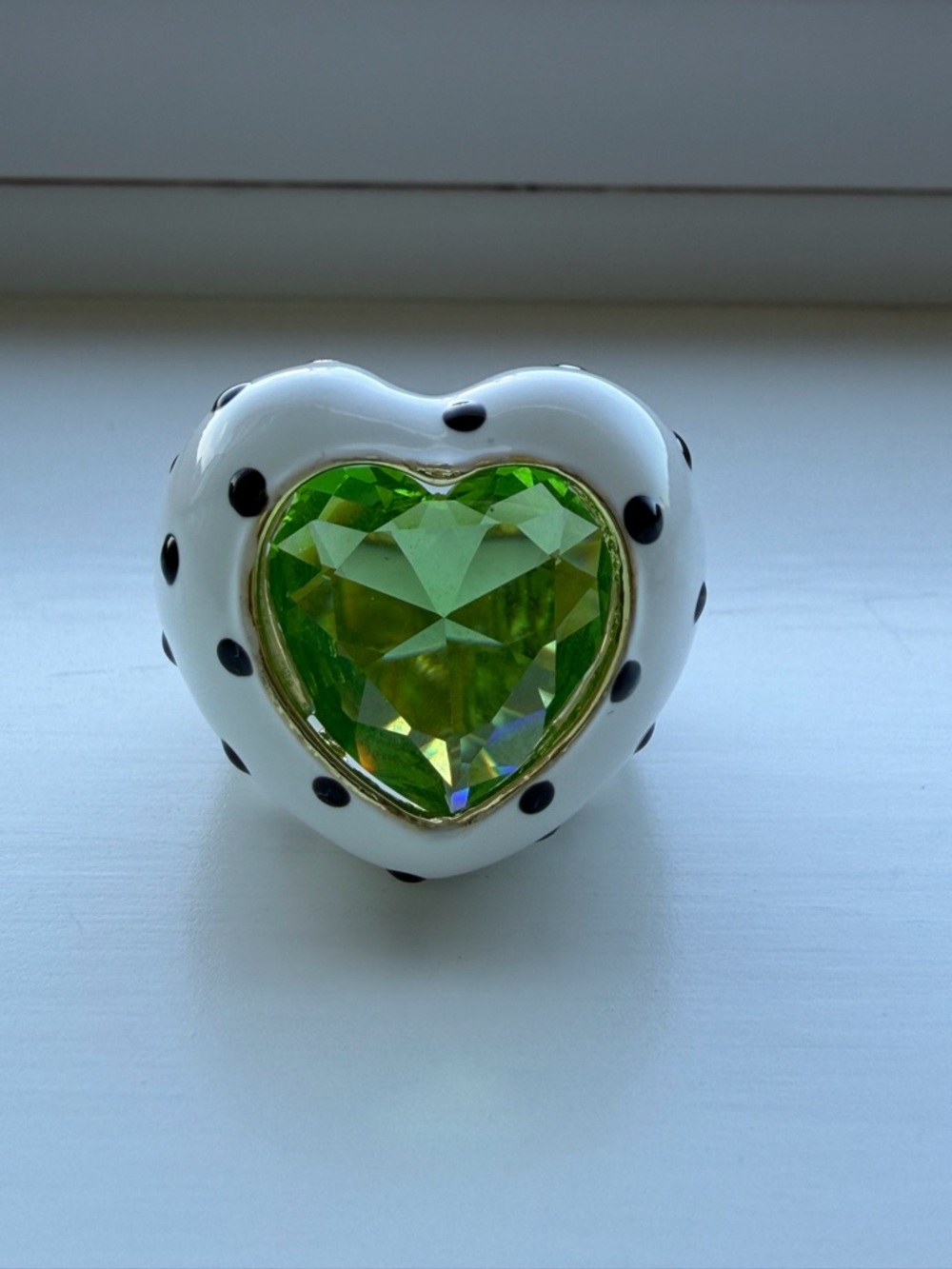 Chunky Polka Dot Heart Enamel Cocktail Ring with Green Cubic Zirconia - Size 8